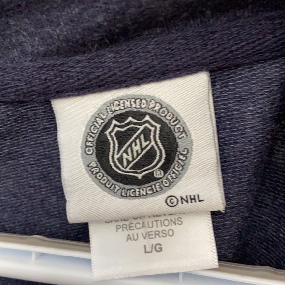 Toronto maple leafs shirt - Picture 2 of 2